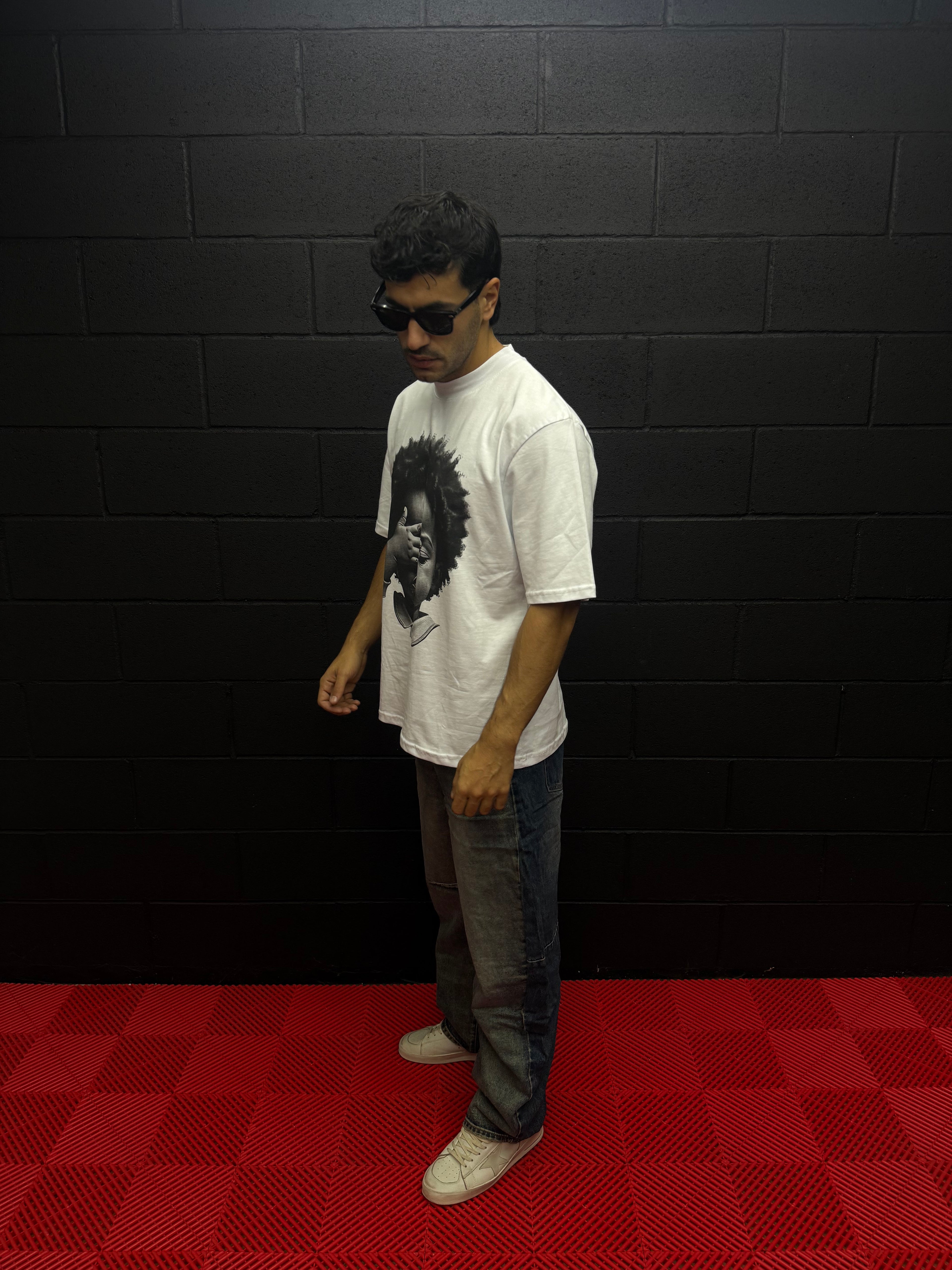 DON’T LOOK KID BIANCA