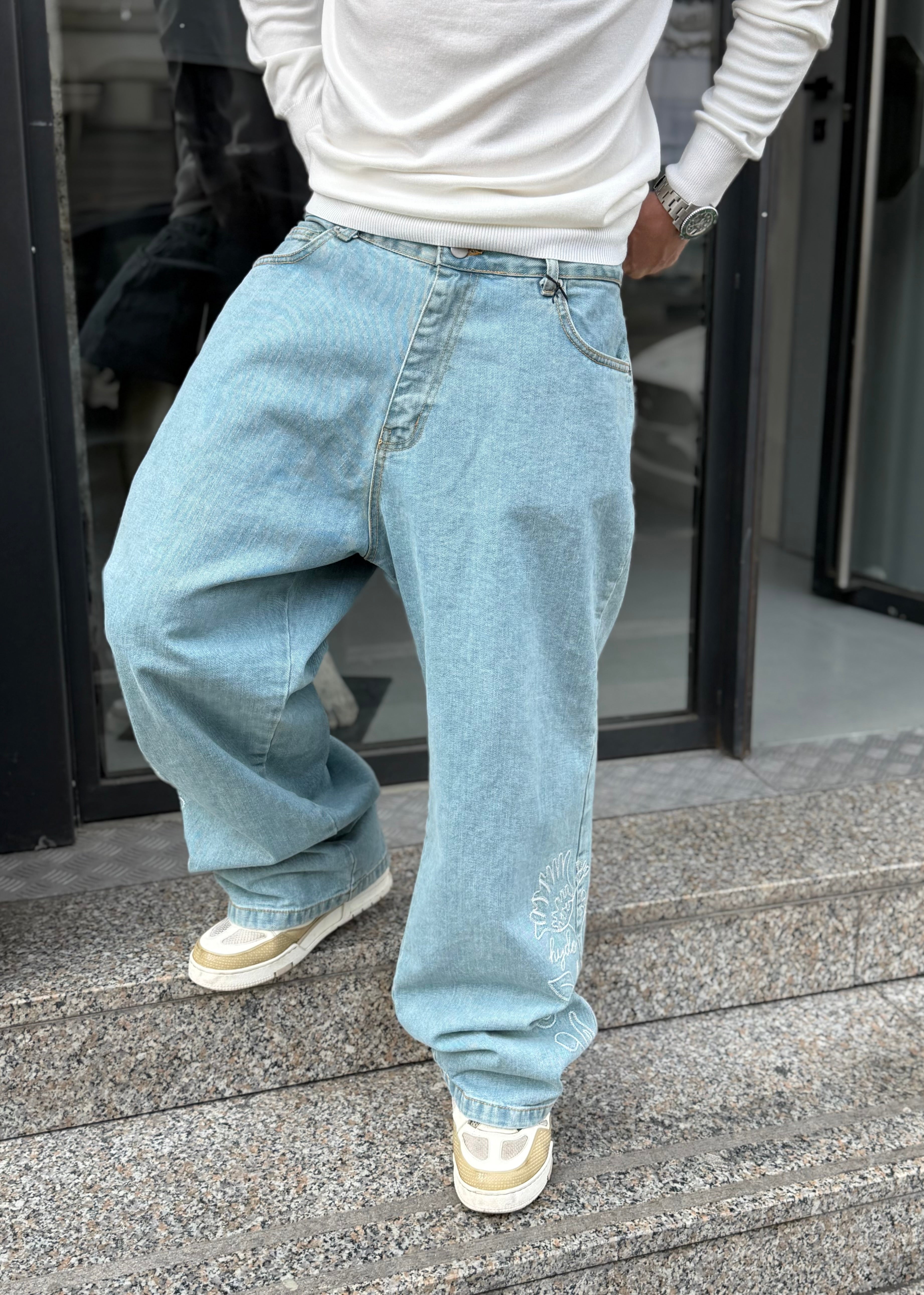 URBAN TIDE DENIM