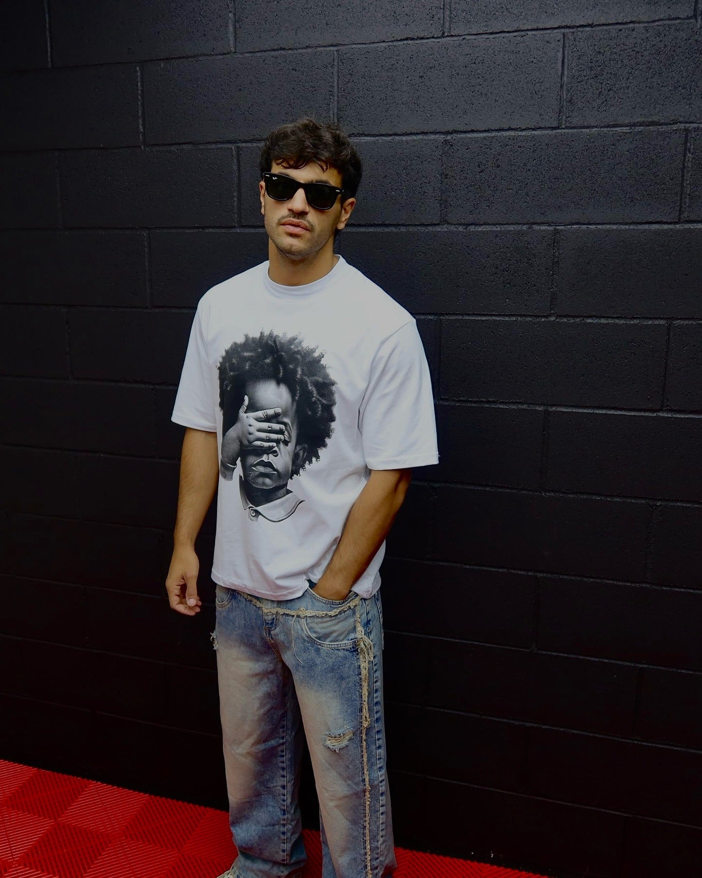 DON’T LOOK KID BIANCA